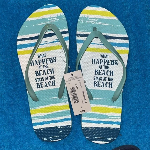 5 Pairs of Flip Flops - Picture 4 of 13